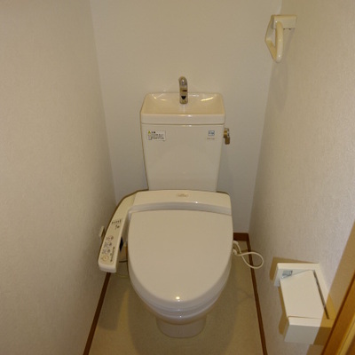 
						トイレ