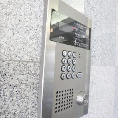 
						オートロック