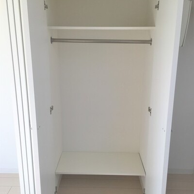 
						その収納