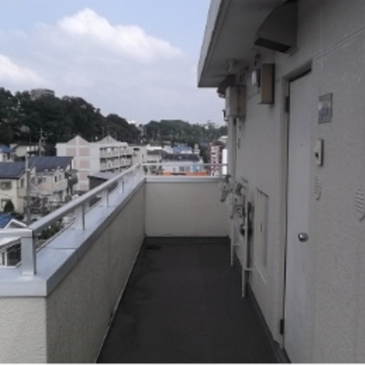 
						ベランダ