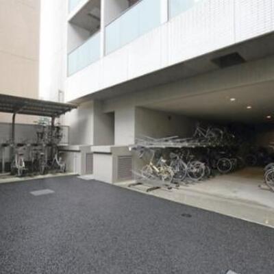 
						共用施設