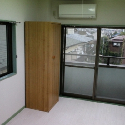
						室内