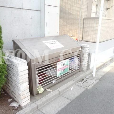 
						共用施設