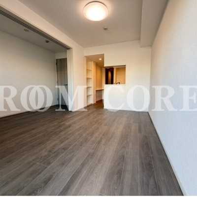
						リビング