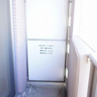 
						バルコニー