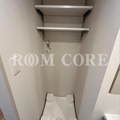 
						洗濯機置場