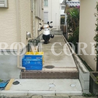 
						共用施設