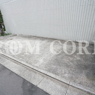 
						共用施設
