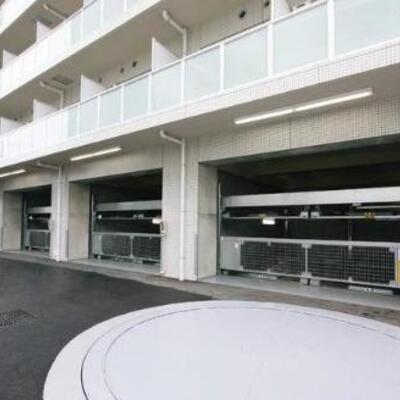 
						共用施設