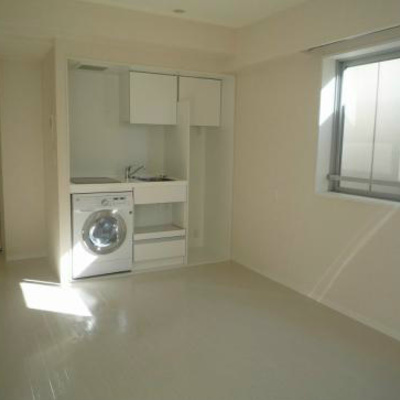 
						リビング