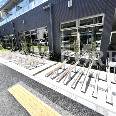 
						共用施設