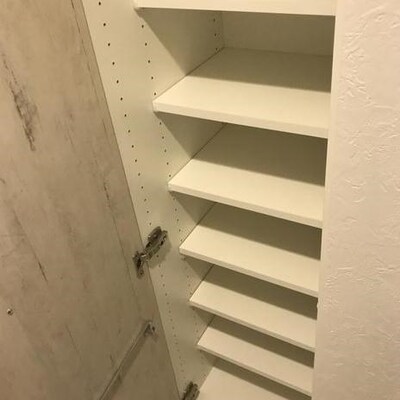 
						収納