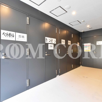 
						共用施設