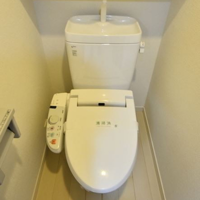 
						トイレ