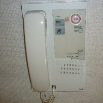 
						インターホン