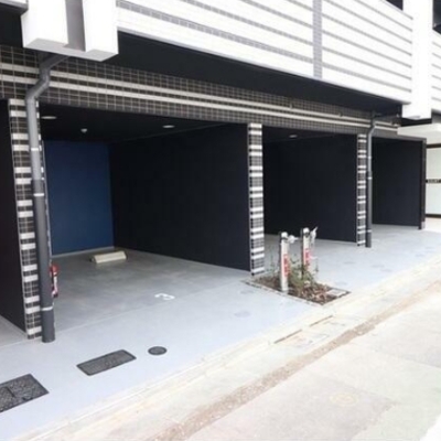 
						共用施設