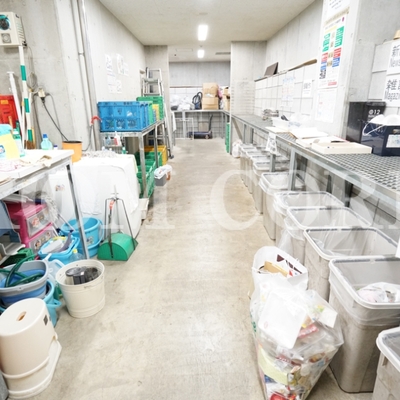 
						共用施設