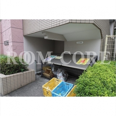 
						共用施設