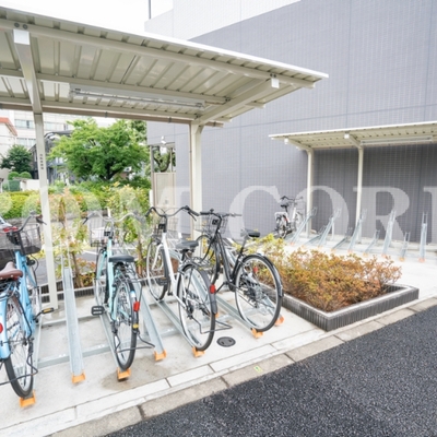 
						共用施設
