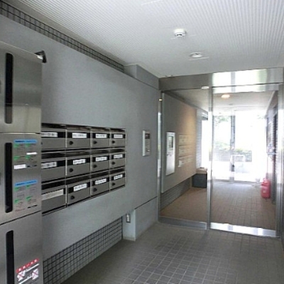 
						共用施設