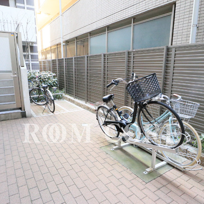 
						共用施設