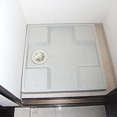 
						洗濯機置き場
