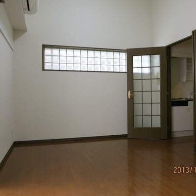 
						部屋