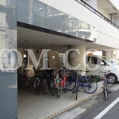 
						共用施設
