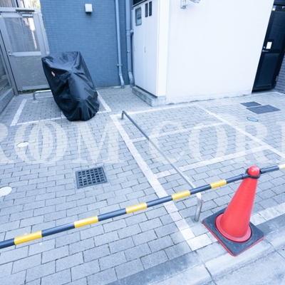
						共用施設