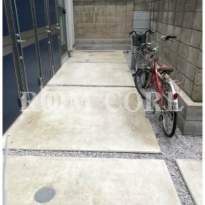 
						共用施設