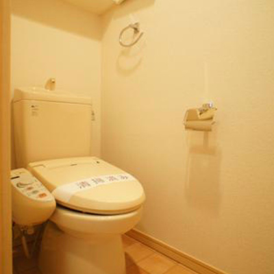 
						トイレ