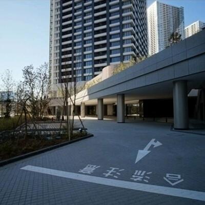 
						共用施設