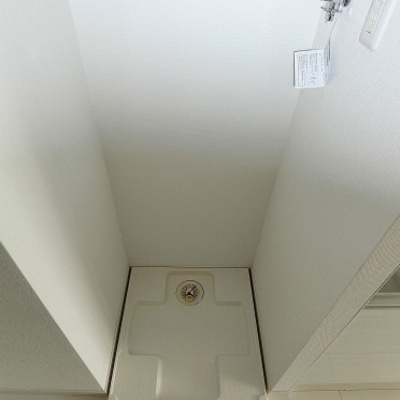 
						室内洗濯機置場