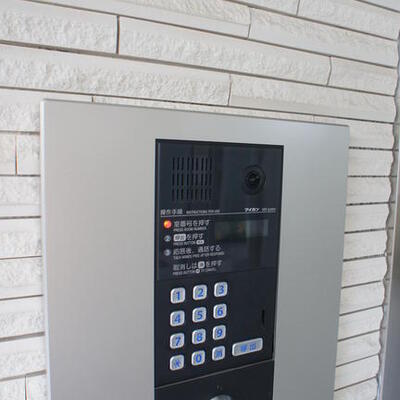 
						セキュリティー