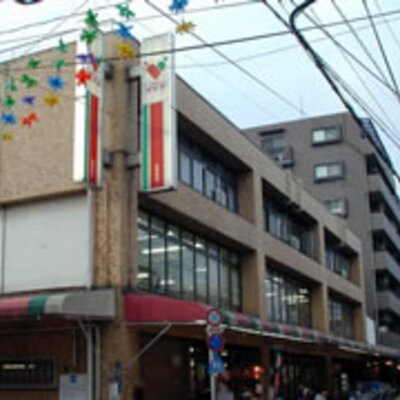 
						東新町店