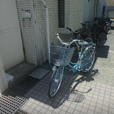 
						共用施設