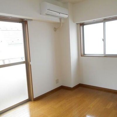
						部屋