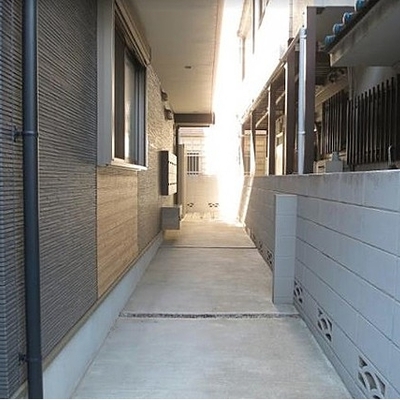 
						共用施設