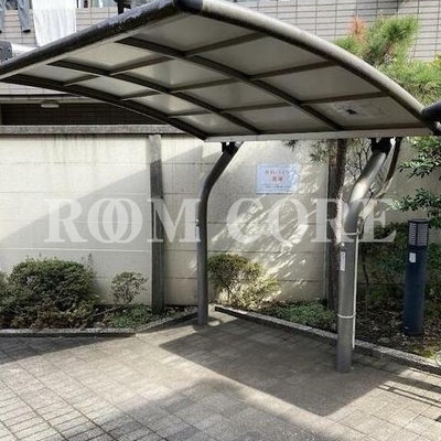 
						共用施設
