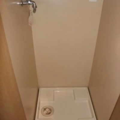 
						室内洗濯機置場