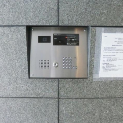 
						オートロック