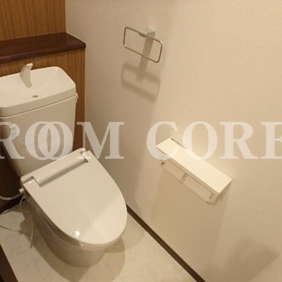 
						トイレ