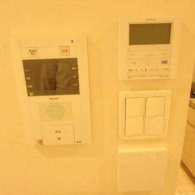 
						室内設備