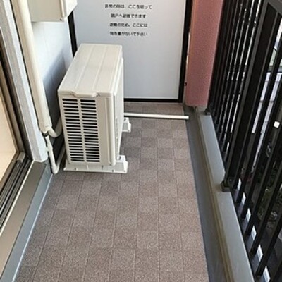 
						バルコニー