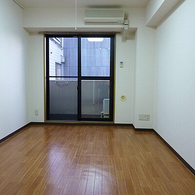 
						部屋