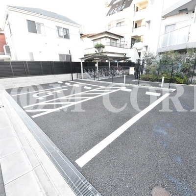 
						共用施設