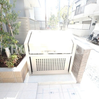 
						共用施設