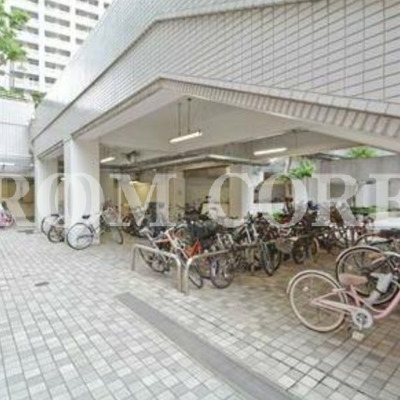 
						共用施設