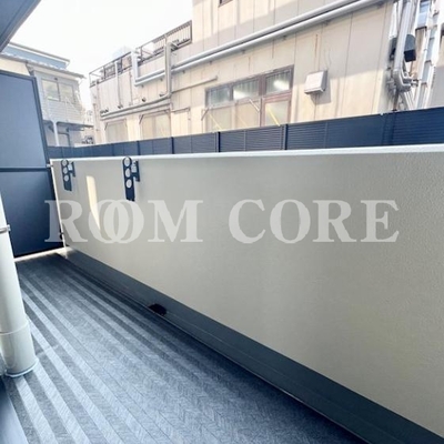 
						バルコニー