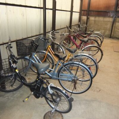
						駐輪場　共用施設